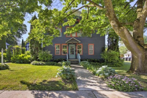Sturgeon Bay Retreat Near Downtown and Sunset Park!